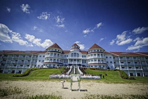 Blue Harbor Hotel .